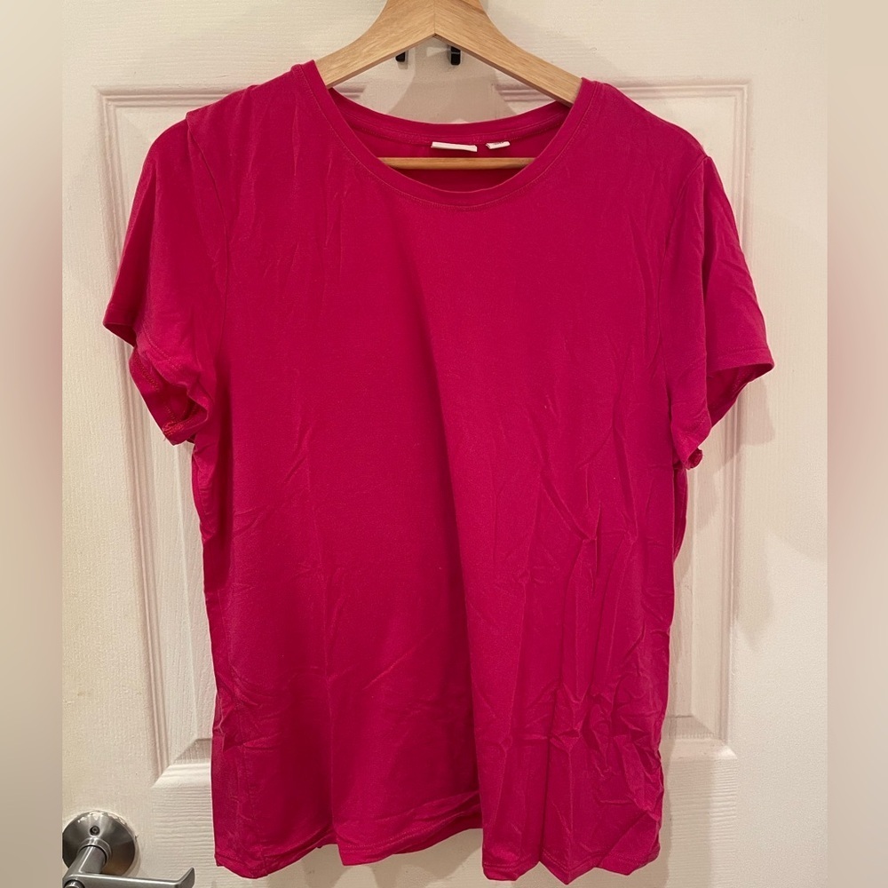 Aritzia Babaton Women's Pink T-Shirt Dark Pink